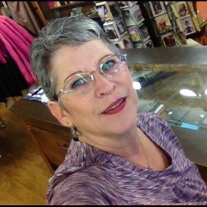 Meet your Posher, Cindy